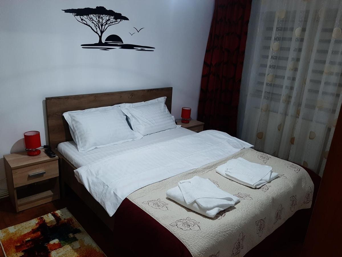 Ultracentral,Parcul Catedralei,Apartament 2 Camere Bacău Eksteriør bilde
