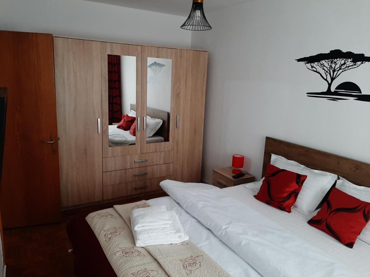 Ultracentral,Parcul Catedralei,Apartament 2 Camere Bacău Eksteriør bilde